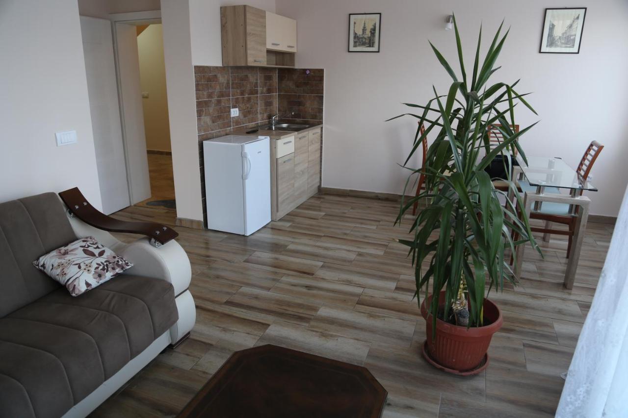 Fruskogorska Idila Apartmani Vrdnik Exterior foto